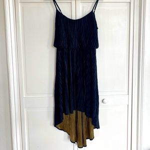Rules of Etiquette - black & gold dress - M